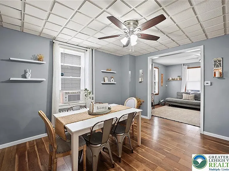 2221 N 1st Ave — Photo 4