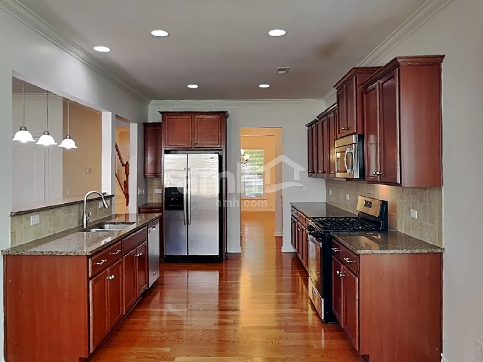 4 bed, 2.5 bath, 3097 sqft, $2,810 — Photo 3