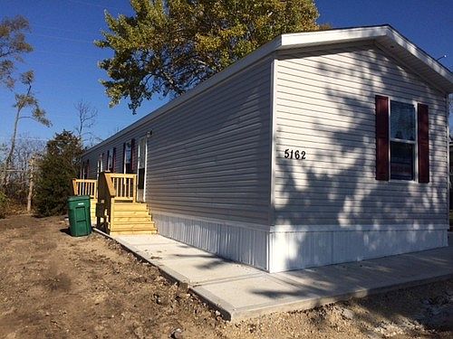 1st image of 5162 Pebble Ln