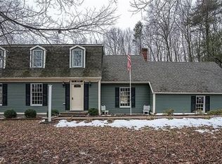 65 Mitchell Ln, Westtown, NY 10998