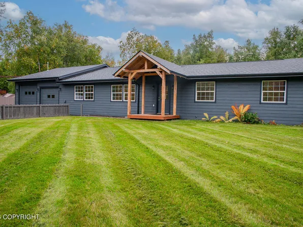 2850 N Cottonwood Loop, Wasilla, AK 99654