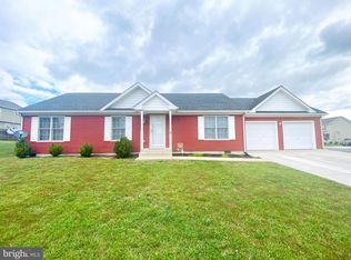 9 Vonette Dr, Martinsburg, WV 25405