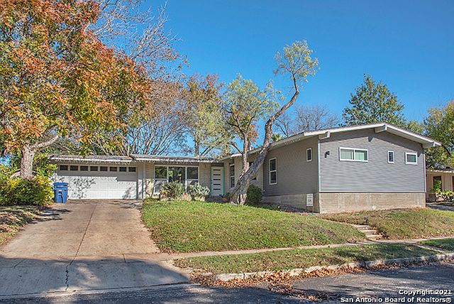 1st image of 2823 Knight Robin Dr