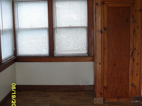 2nd image of 2620 W Farrelly Ave