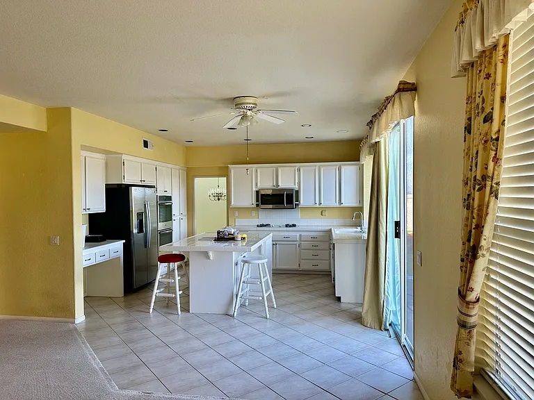 5155 Avenida De La Plata — Photo 4