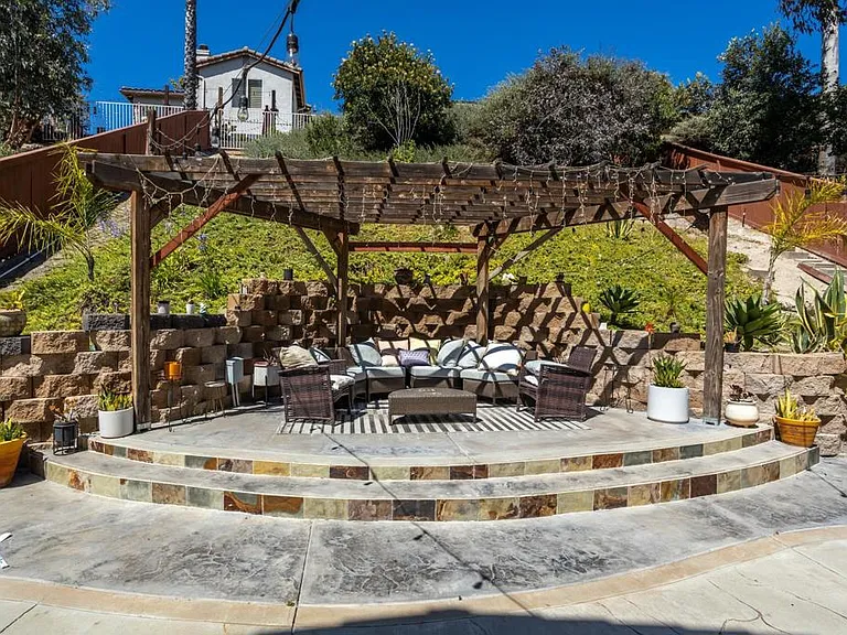 725 San Gabriel Pl — Photo 17