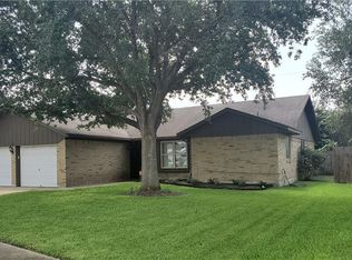 411 Bedivere Dr, Victoria, TX 77904