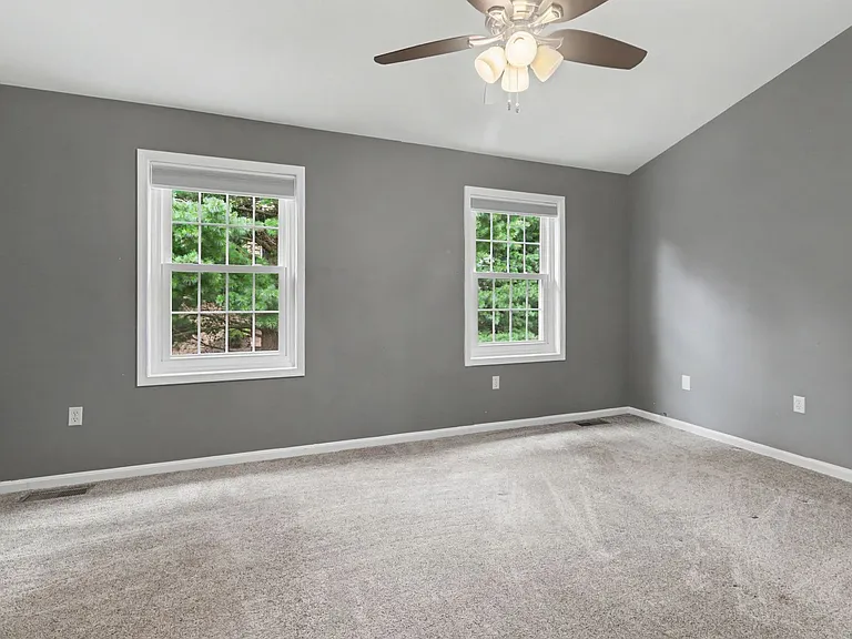 2165 Saint Clair Ct — Photo 13