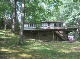 135 Fairfield Rd, Tarentum, PA 15084