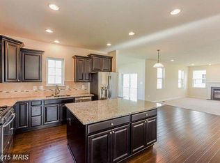 11128 Saint Christopher Dr, White Plains, MD 20695
