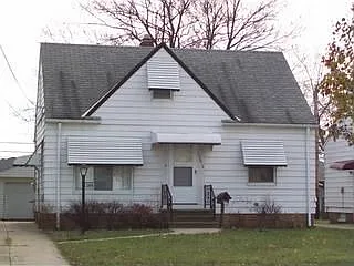 15610 Turney Rd photo 1