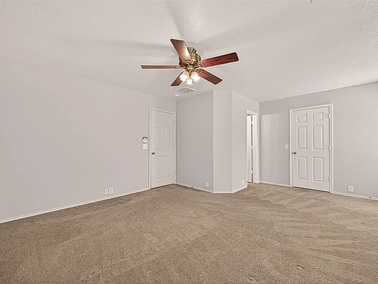 16819 Pine Castle Dr — Photo 18