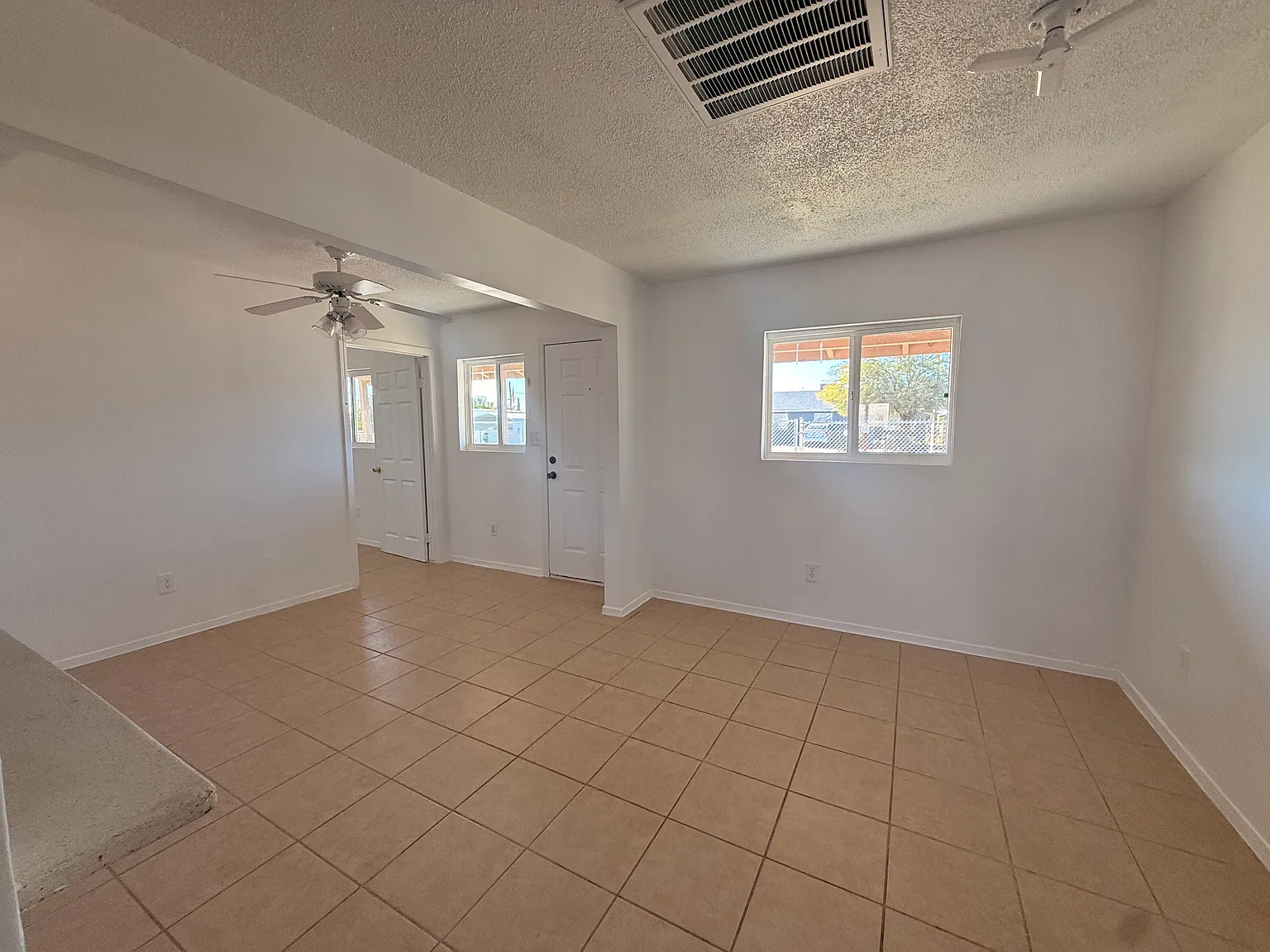 1 bed, 480 sqft, $1,150 — Photo 3