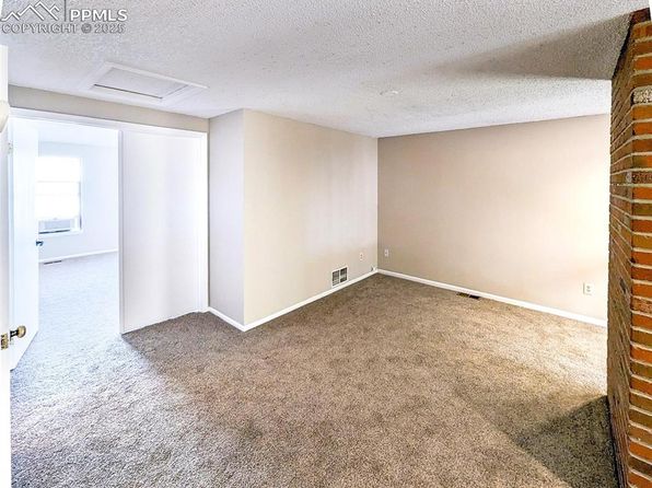 colorado-springs-colorado-13570317 picture