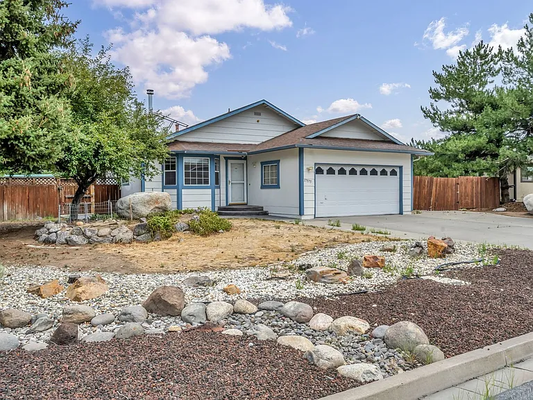 17575 Parrot Dr — Photo 44