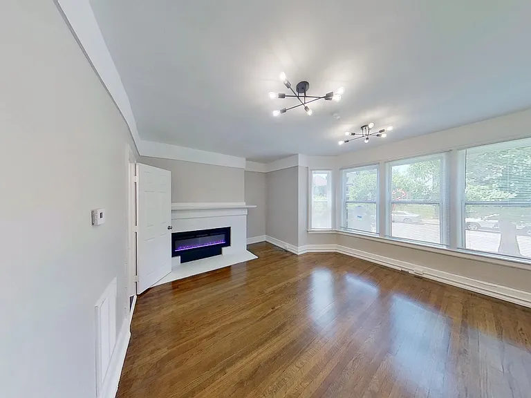 1084 Van Dyke St #102 — Photo 8