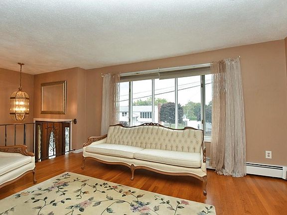 3rd image of 224 Highland Ave