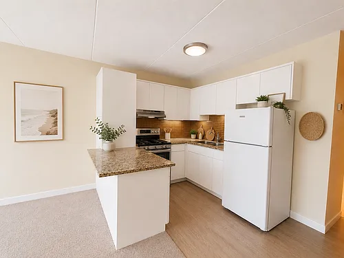200 Swanton St Photo 1