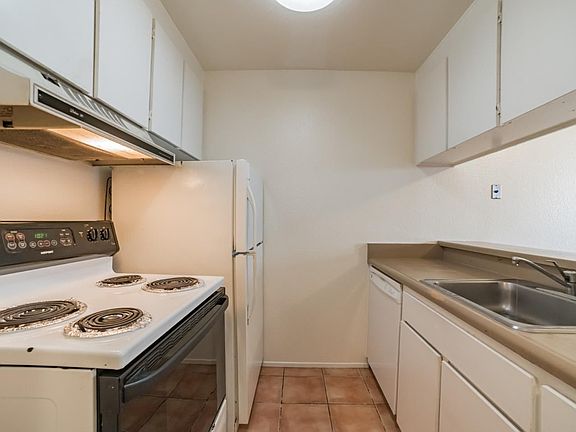 4th image of 8110 Shelter Creek Ln