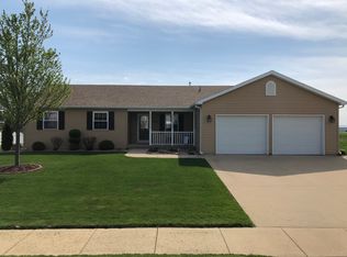 802 Allison Dr, Tolono, IL
