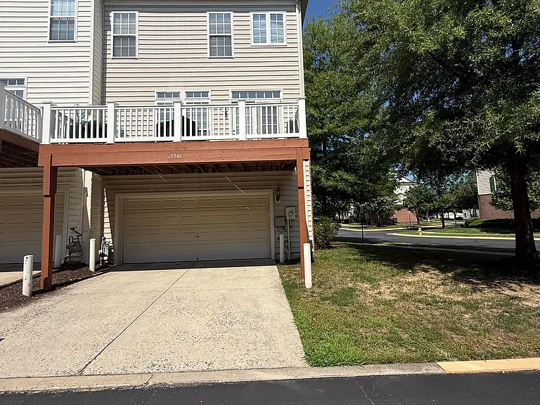 15201 Torbay Way — Photo 16