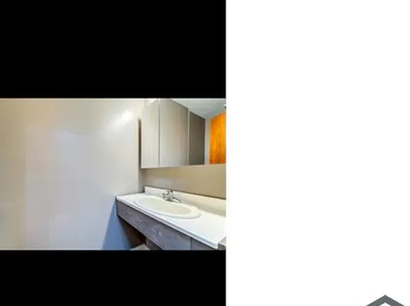 3843 Saint Ferdinand Ave, Saint Louis, MO 63113