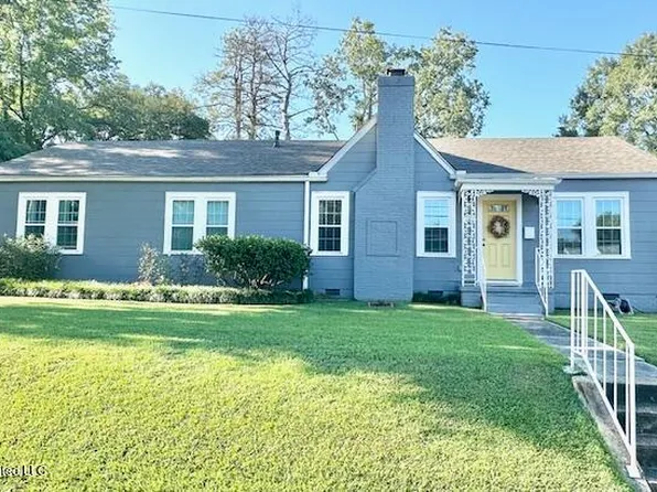 486 Park Pl, Natchez, MS 39120