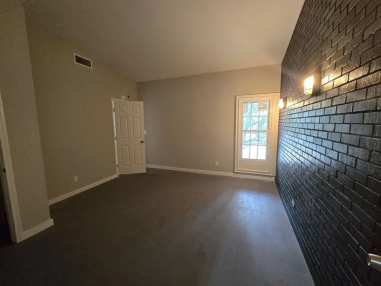 3701 Wesley Dr — Photo 15