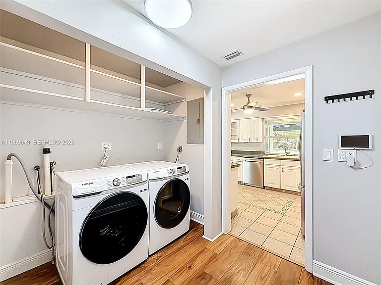 4330 SW 7th St — Photo 42
