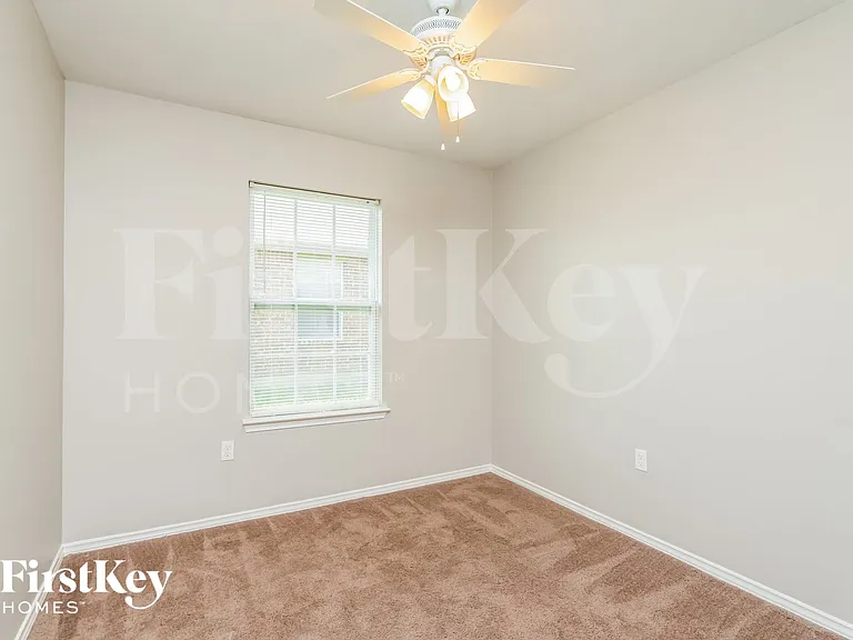 15639 Danson Dr — Photo 10