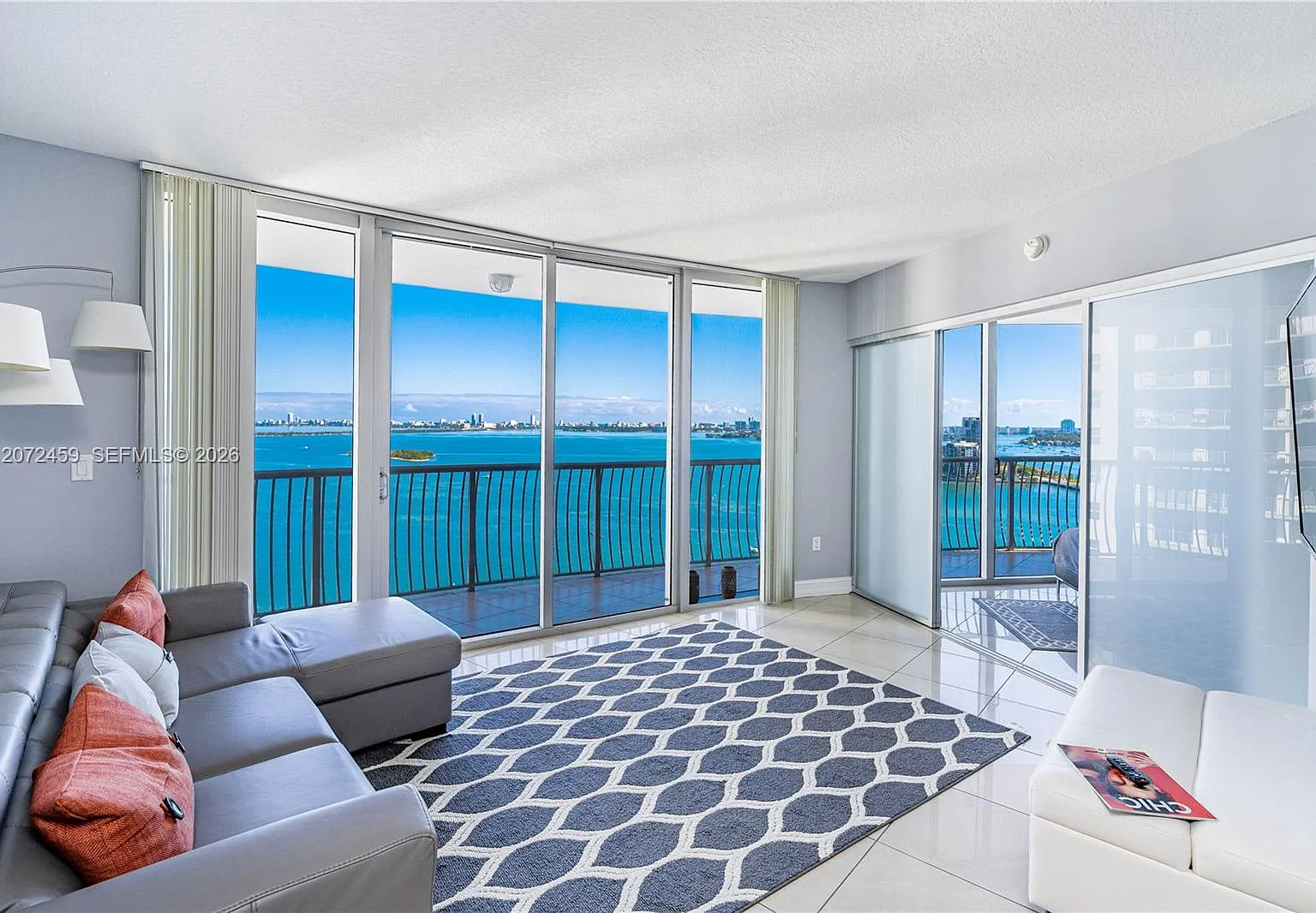 Opera Tower Condo — Photo 3