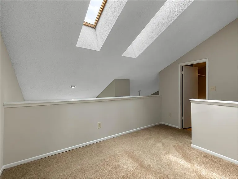The Verandahs Apartments — Photo 14