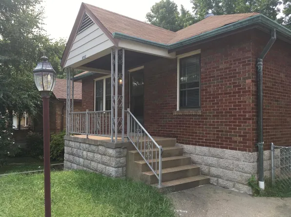 8732 Susan Ave, Saint Louis, MO 63114