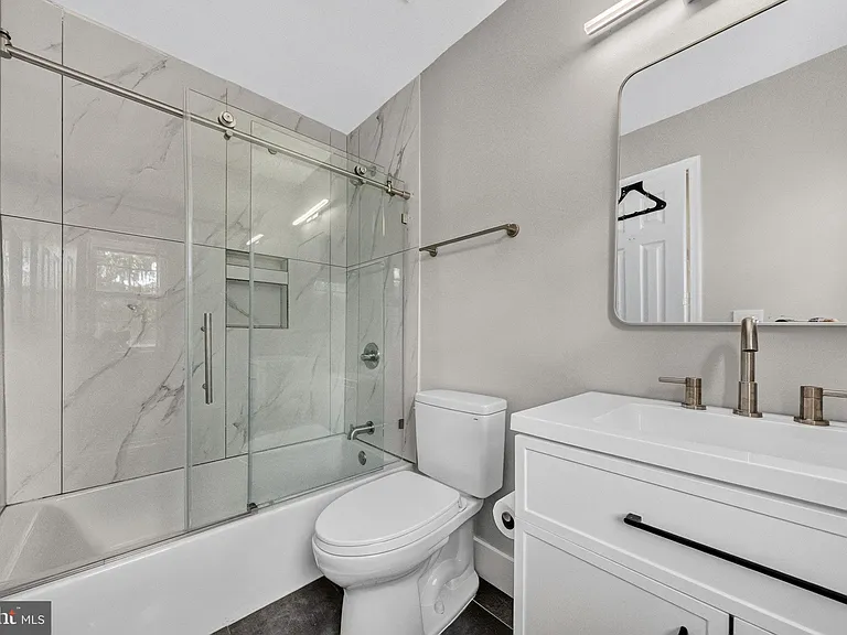 132 S Barrow Pl — Photo 34