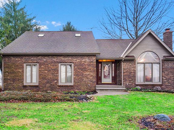 2nd image of 6425 Township Road 87