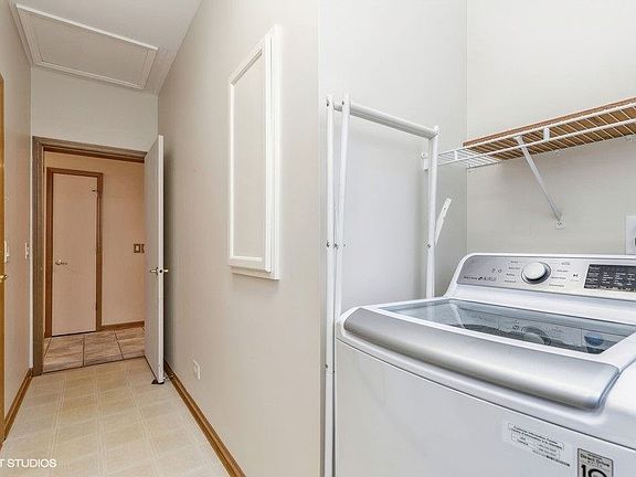 4th image of 3604 Preakness Ln