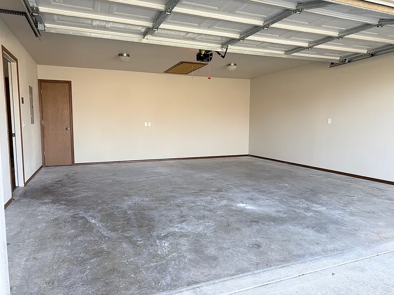 202 Foxglove St — Photo 24
