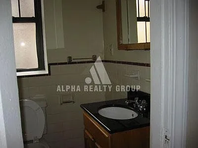 2 bed, 600 sqft, $3,200 — Photo 2