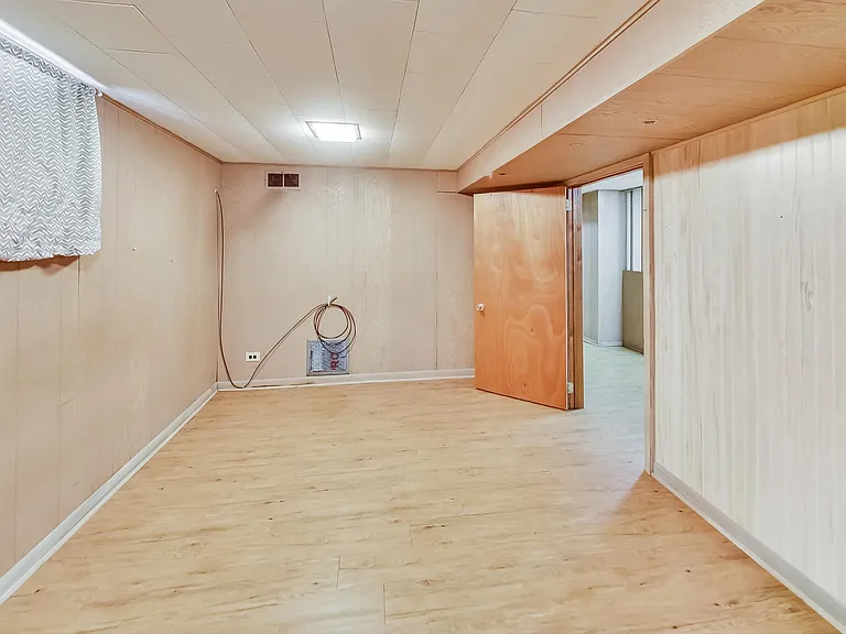 6210 N Harding Ave — Photo 26