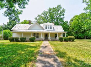 1813 Saint Marks Church Rd, Crouse, NC 28033