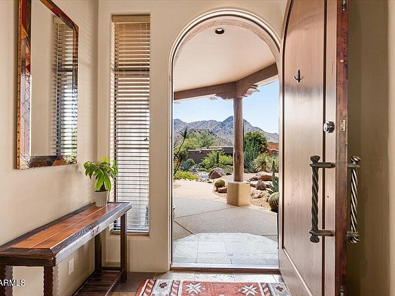 3rd image of 11450 E WHISPERING WIND Drive E