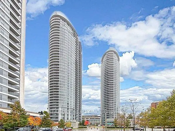 125 Village Green Sq, Toronto, ON