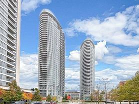 125 Village Green Sq