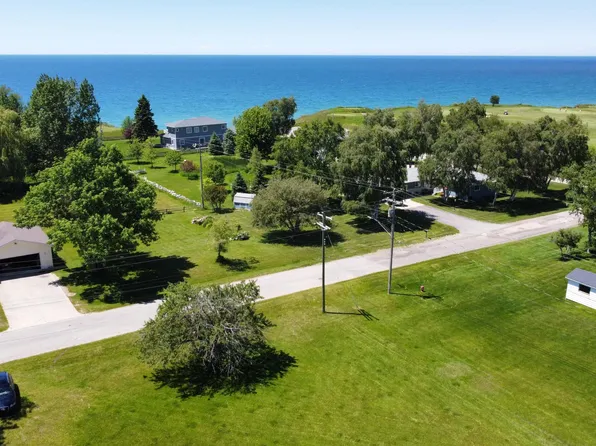 0 Pearce, Manistee, MI 49660