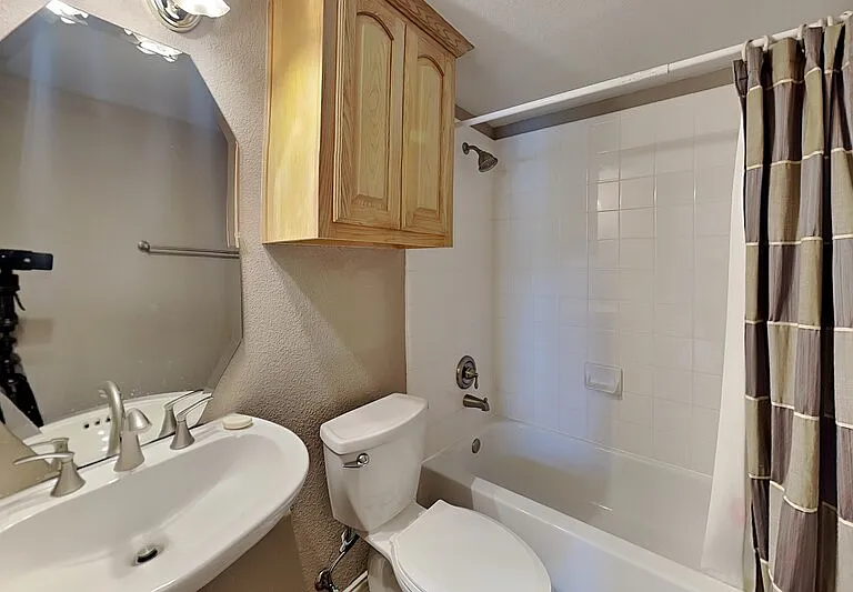 3910 Compton Dr — Photo 12