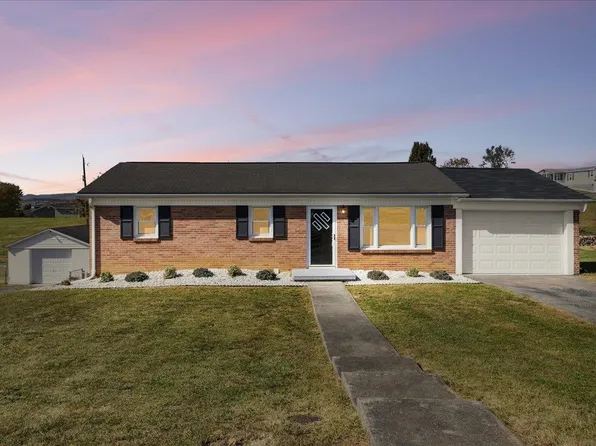 5507 Thornspring Heights Ln, Pulaski, VA 24301