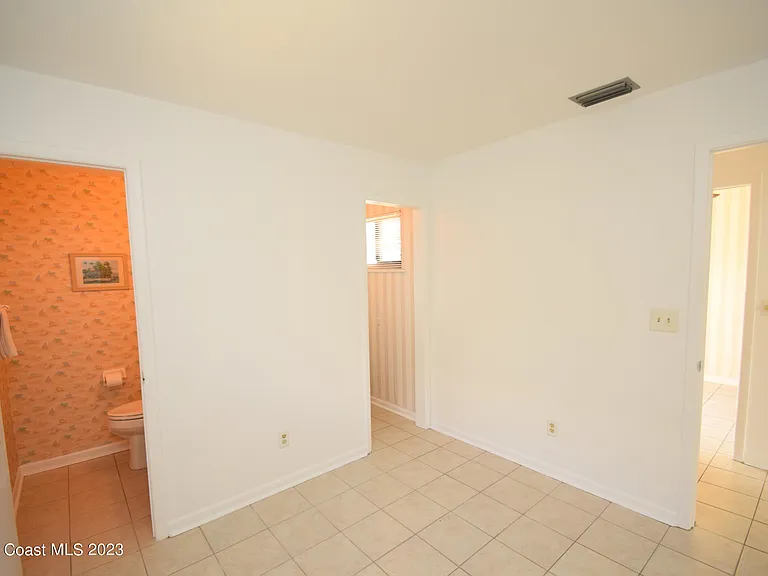 658 Atlantic Dr — Photo 26