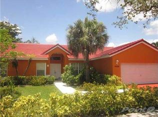 19330 NW 87th Pl, Hialeah, FL 33018