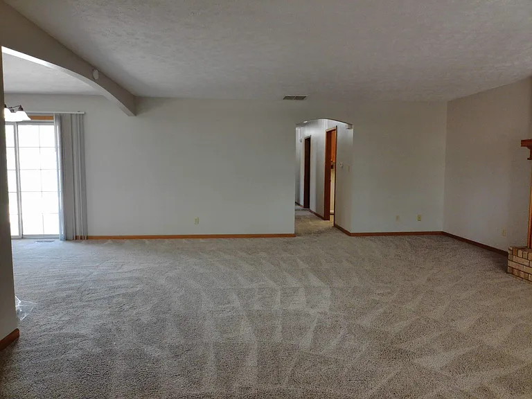 1902 Kristen Ct — Photo 4