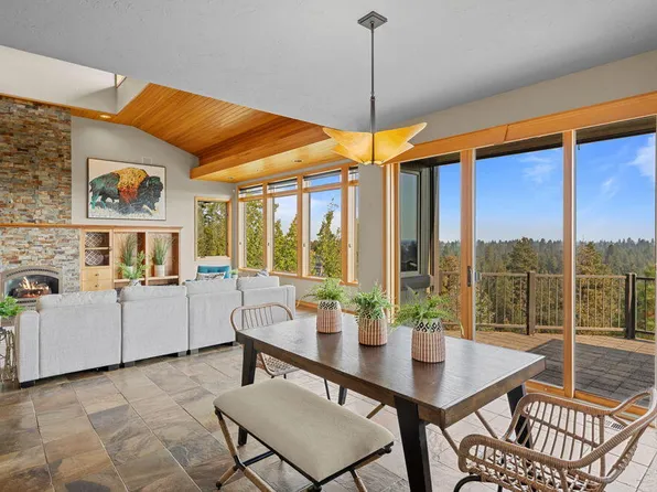 885 NW Chelsea Loop, Bend, OR 97703